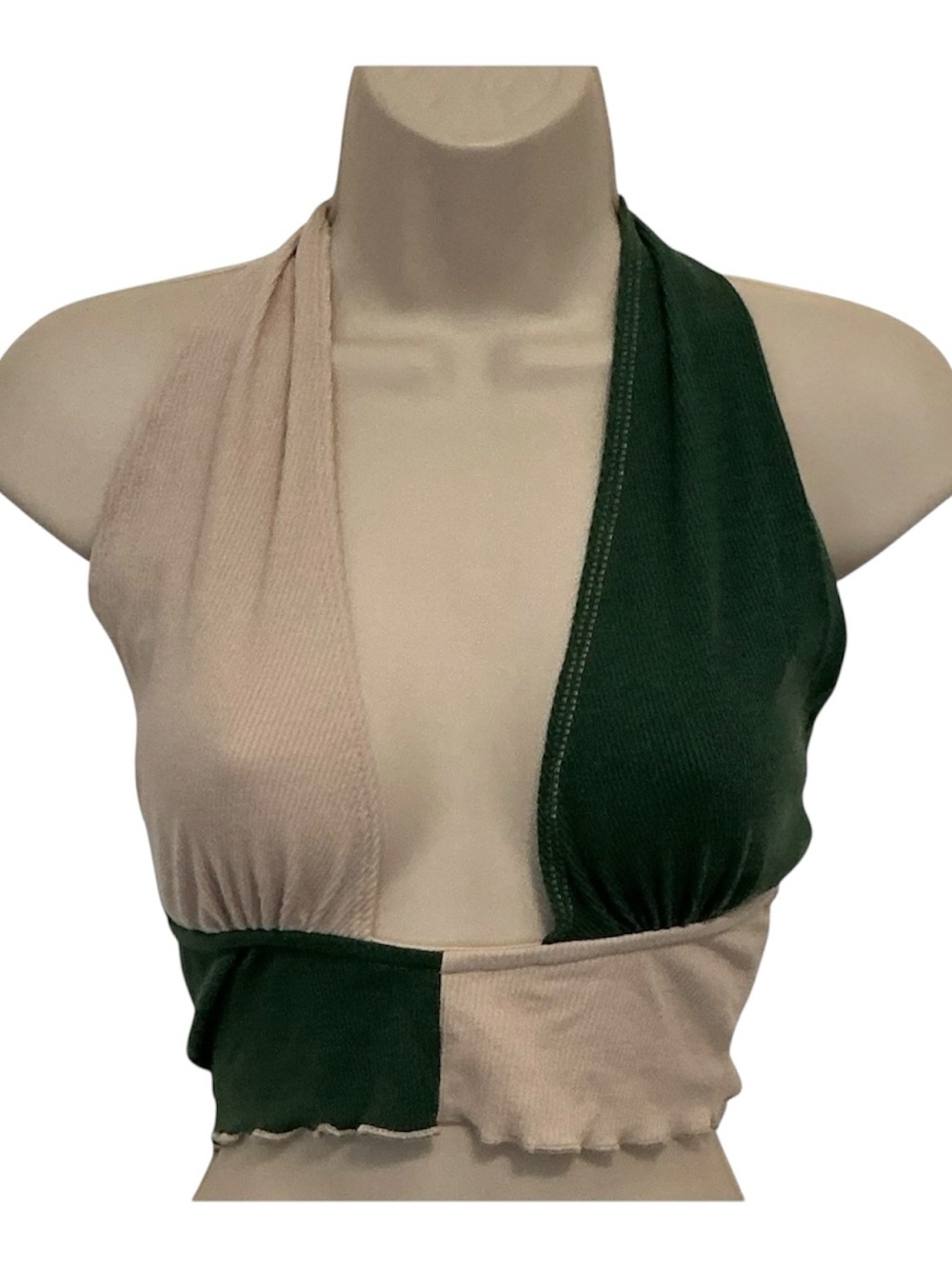 NWOT Bailey Rose Color Blocked Ribbed Crop Halter Top Scalloped Hem Size Small